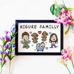 「HIGURE FAMILY」の文字、ご夫婦と赤ちゃん、愛犬のキャラ風似顔絵
